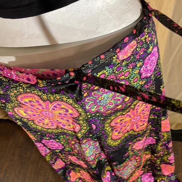 Long vintage psychedelic wrap around skirt - Picture 4 of 8
